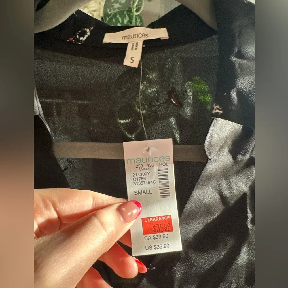 A83 NWT Maurices | Black Fun Cocktail Blouse